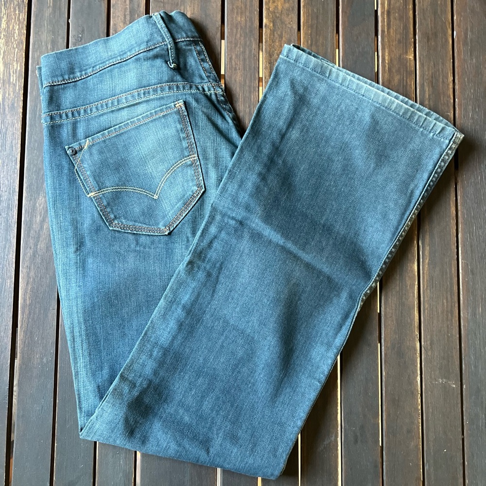 Levi’s Flare Jeans